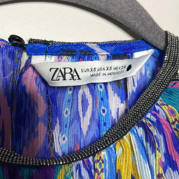 Zara Printed Halter Swing Top - Picture 4 of 8